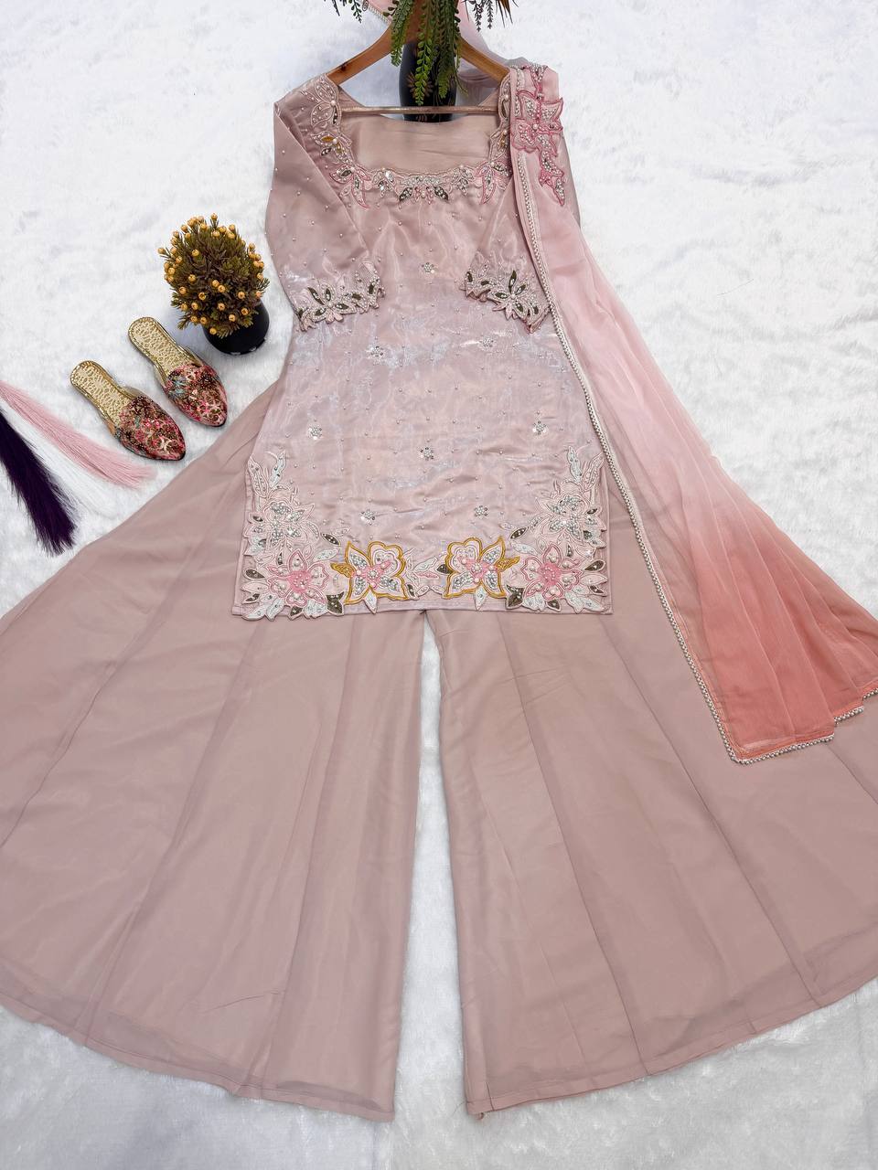 Editorial Rose-Dust Minimalist Set